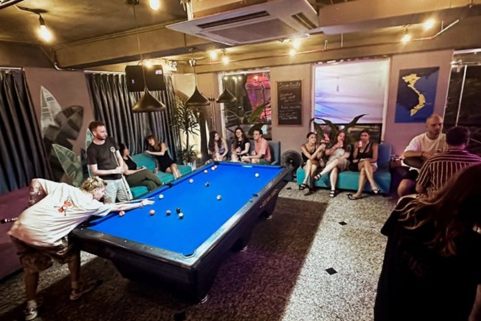 Khám Phá 6 Quán Bar Và Club Sôi Động Nhất Ở Nha Trang Dành Cho "Tây Balo" image